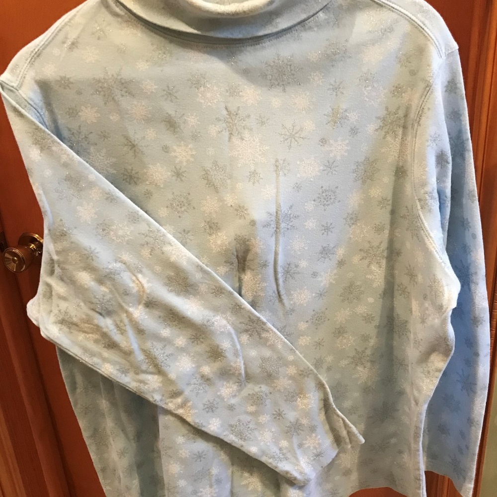 Tneck top